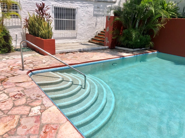 Casa Catherine - Pool Stairs